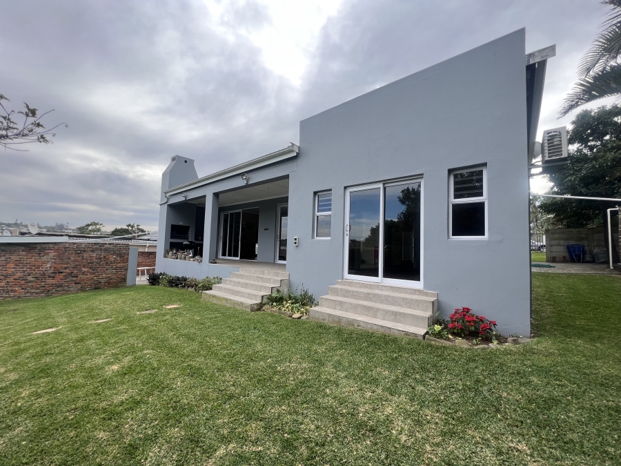 5 Bedroom Property for Sale in Nahoon Eastern Cape